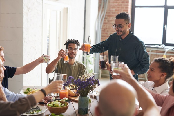 Effortless Elegance: Setting the Stage for Large Family Gatherings with Gibson Elite Ceramic Dinnerware Sets