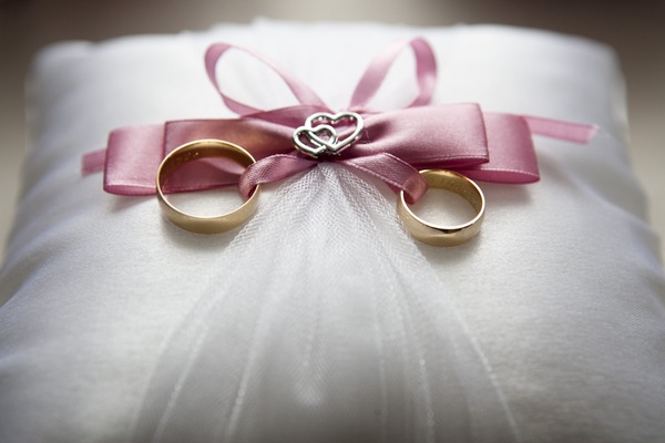 Thoughtful Tokens: Affordable Anniversary Gifts Beyond the Ordinary