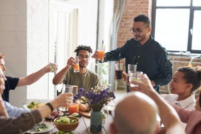 Effortless Elegance: Setting the Stage for Large Family Gatherings with Gibson Elite Ceramic Dinnerware Sets